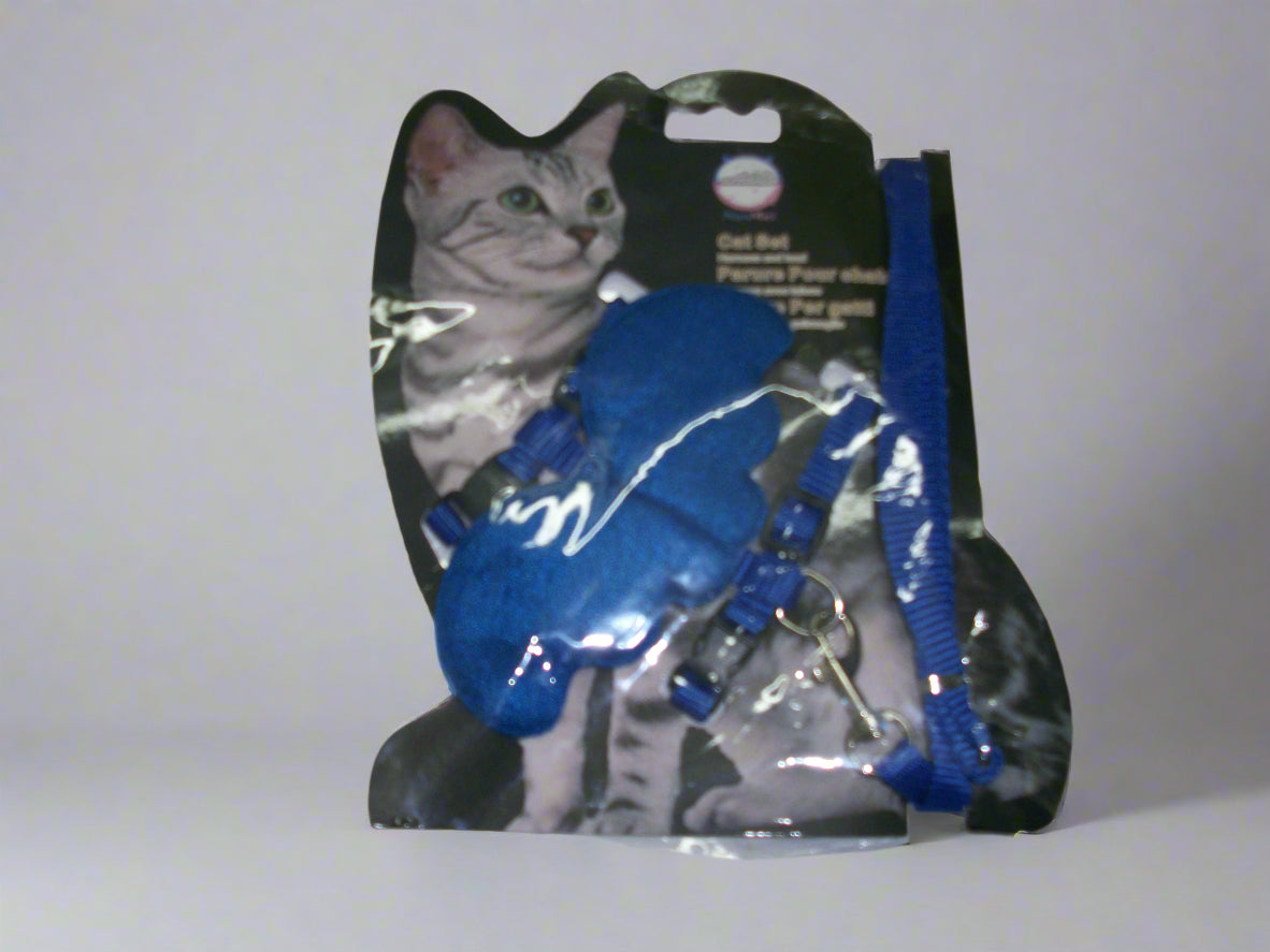 Winged cat harness for cat securing