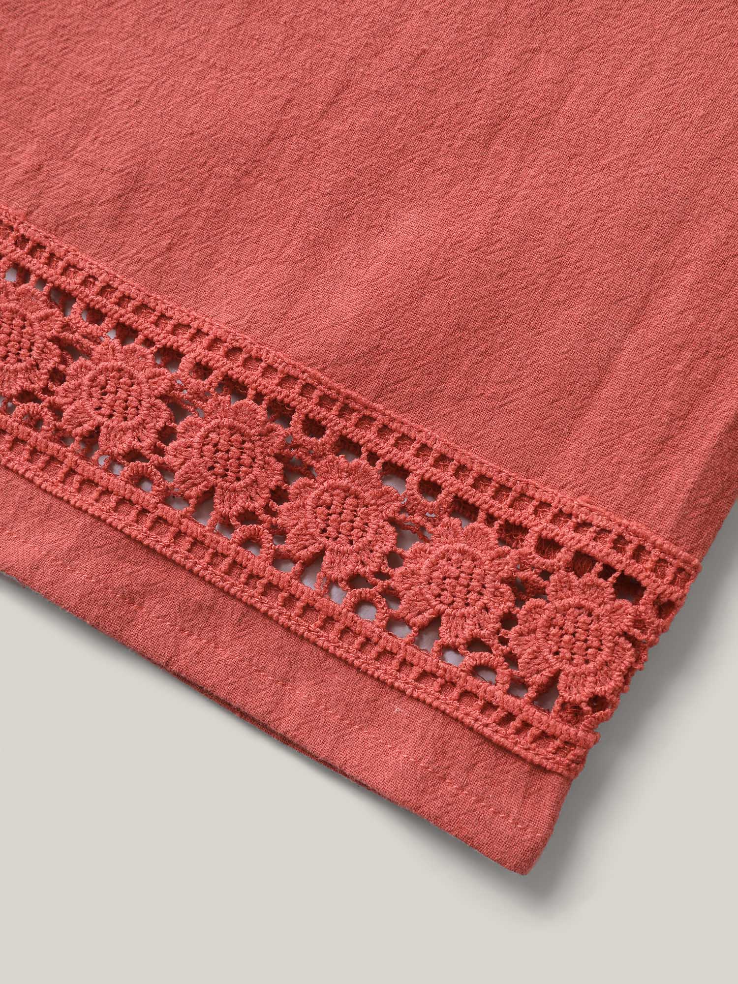 Lace Trim Waist-Tie Shorts