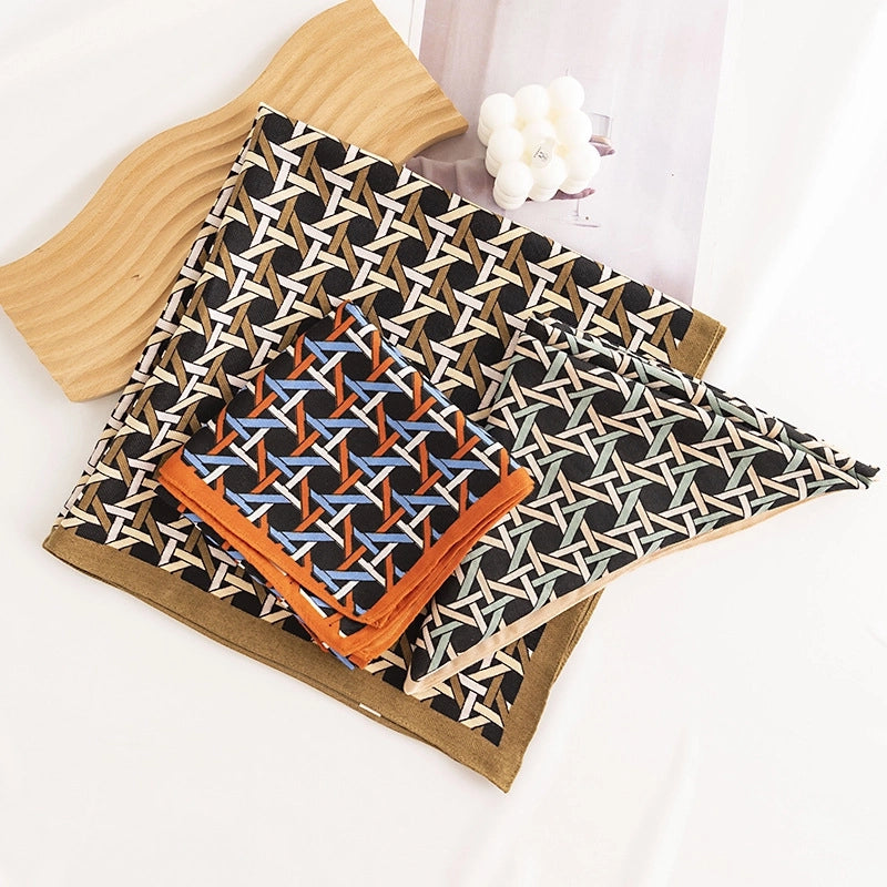 Women's Retro Flower Polyester Silk Scarf