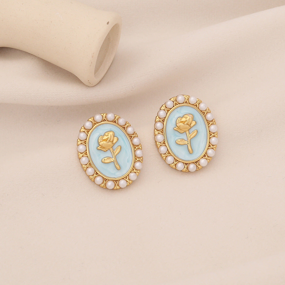 Simple Retro Pearl Rose Earrings  Earrings E609