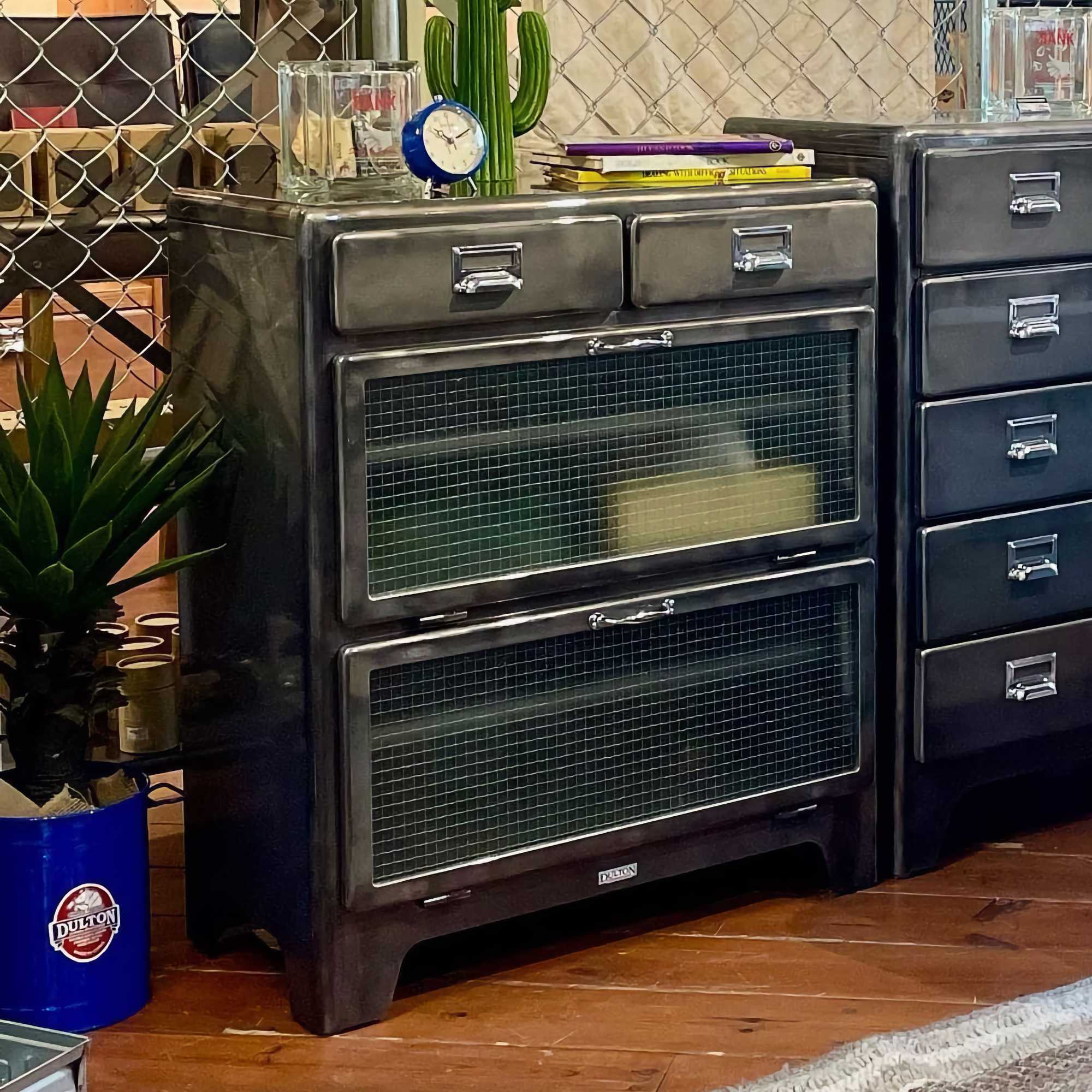 2 Layer cabinet