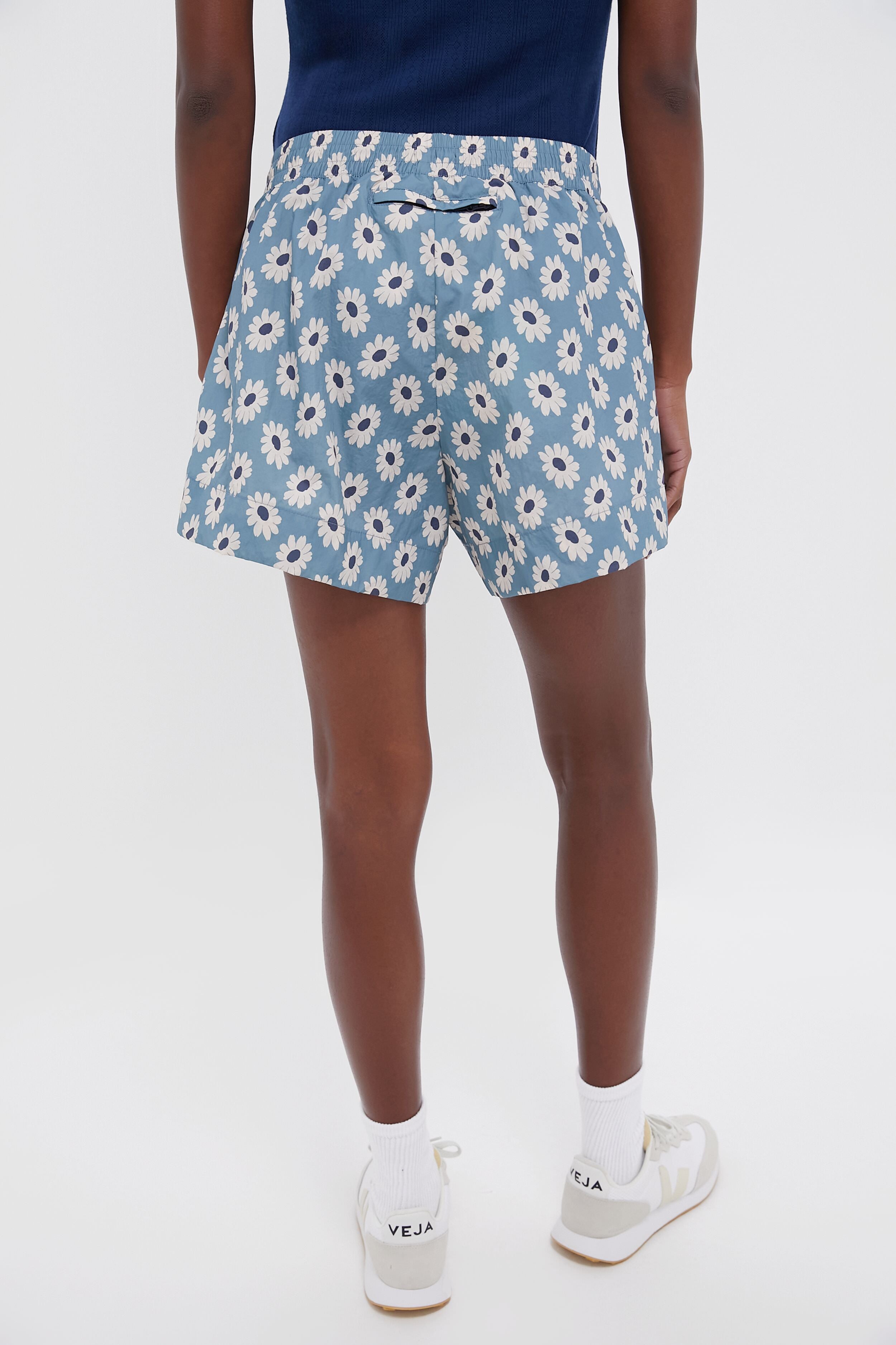 Falling Daisy The Rover Short