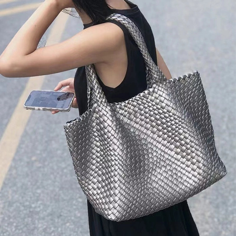 Women's Large Pu Leather Solid Color Vintage Style Streetwear Weave Square Magnetic Buckle Shoulder Bag