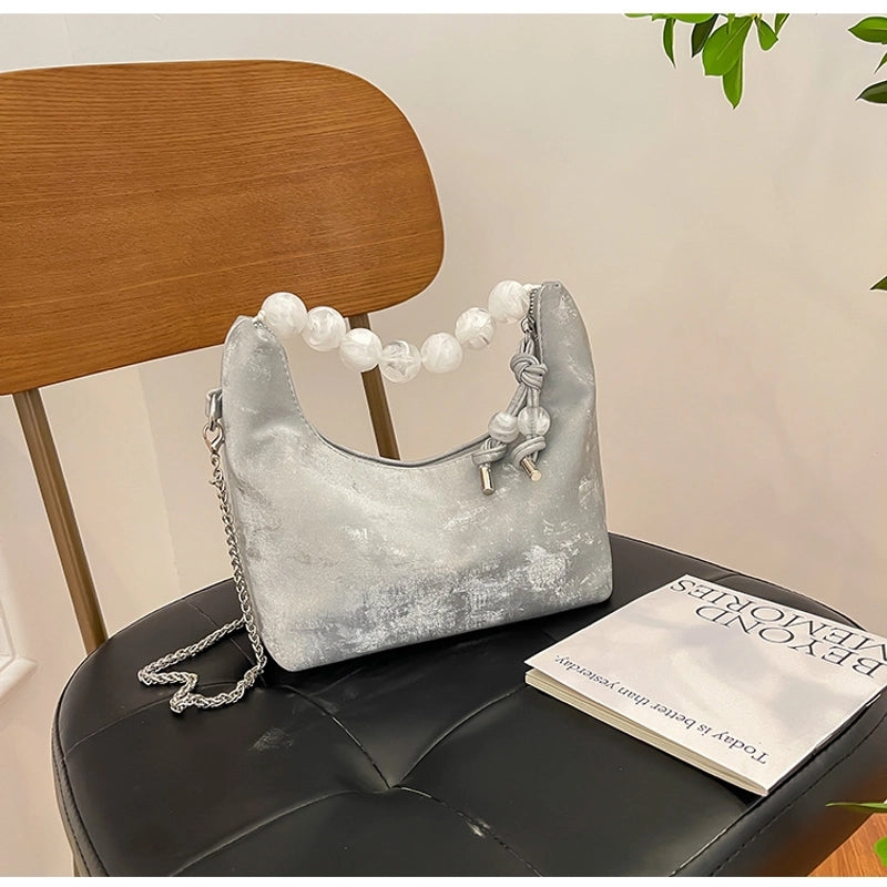 Women's Small Pu Leather Solid Color Classic Style Streetwear Beading Pillow Shape Zipper Underarm Bag
