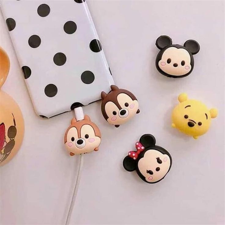 5 PIECES EMOJIS CABLE PROTECTORS