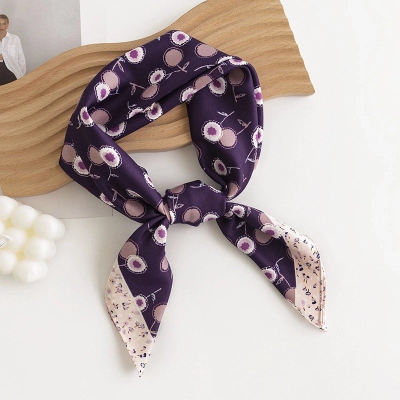 Women's Sweet Flower Polyester Silk Scarf