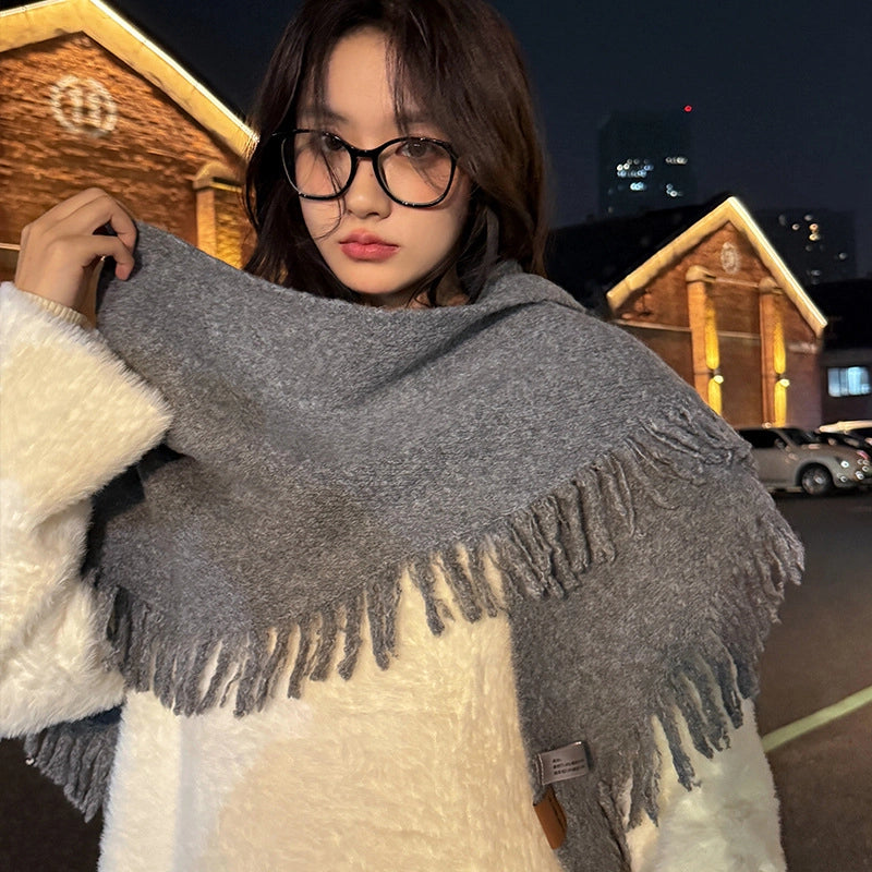 Women's Minimalist Solid Color Imitation Cashmere Tassel Scarf Shawl