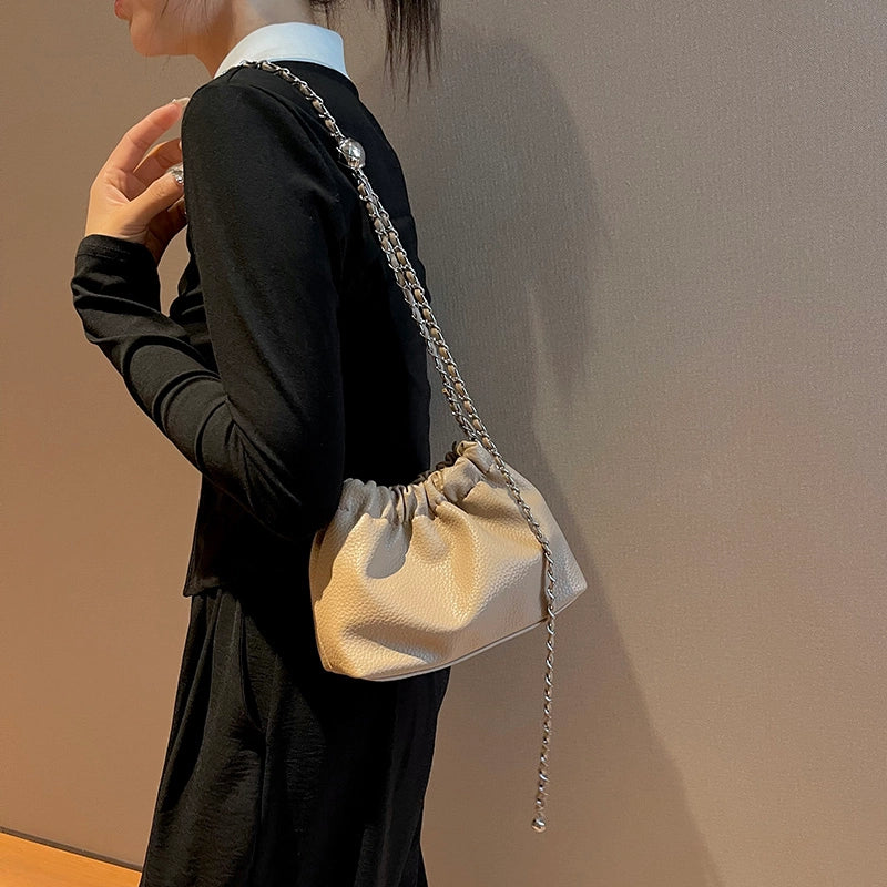 Women's Pu Solid Color Streetwear Sewing Thread Bucket Magnetic Buckle Crossbody Bag