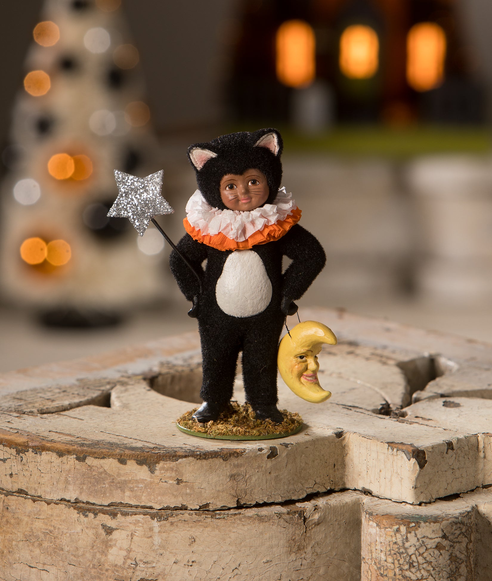 Dressed Up Dessi Cat Figurine