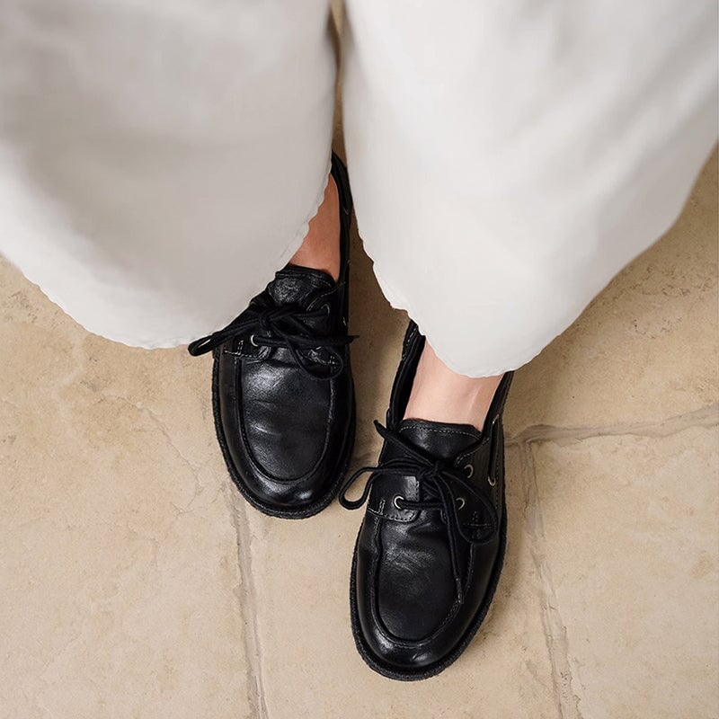 Vintage Washed Horse Leather Boat Shoes Handcrafted Casual Loafers for Women in Black/Pumpkin