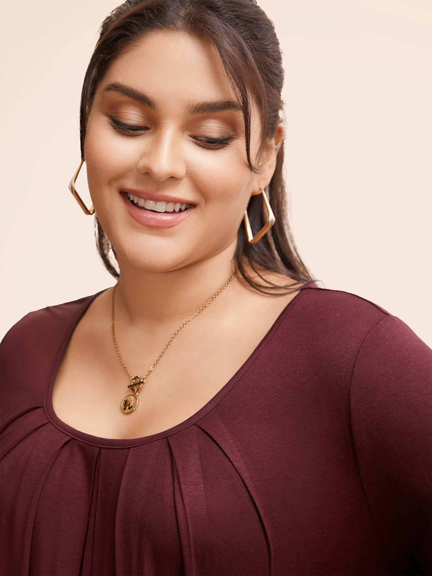Plain Pleated Round Neck T-shirt