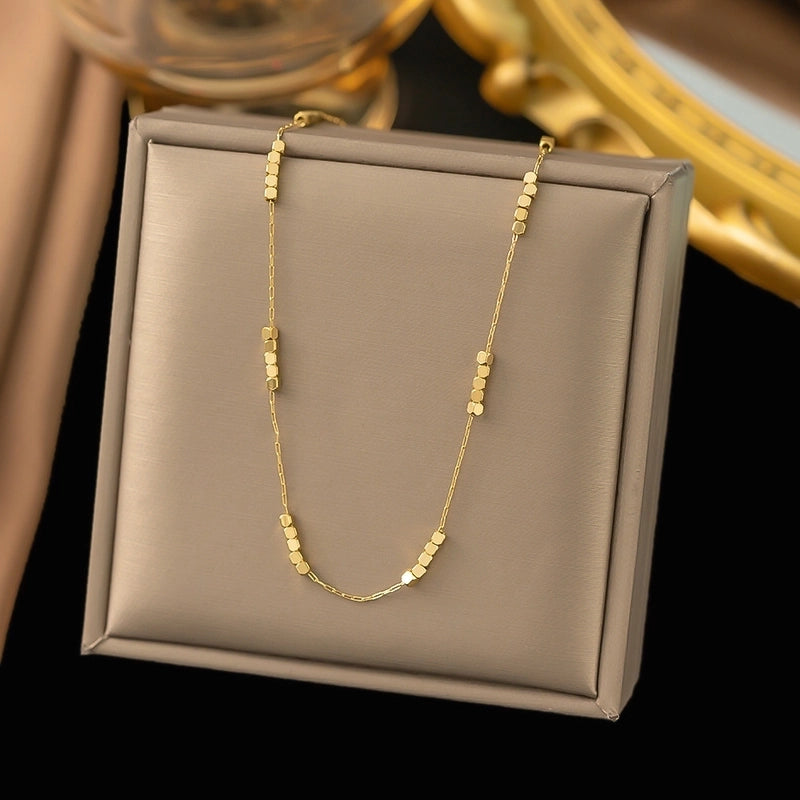 Elegant Streetwear Round Moon Heart Shape Titanium Steel Plating Pendant Necklace