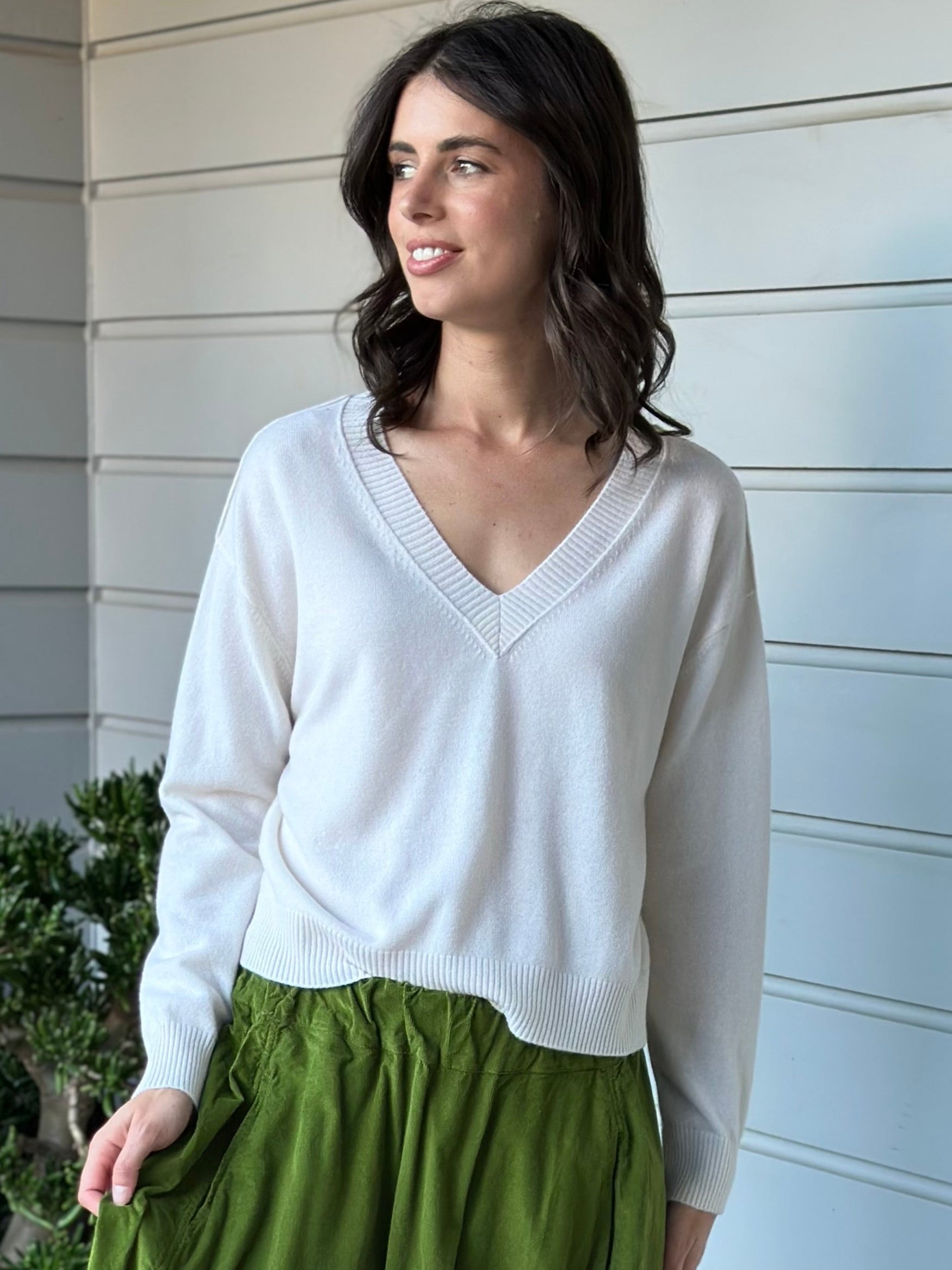 mavis v neck knit-winter white cashmere