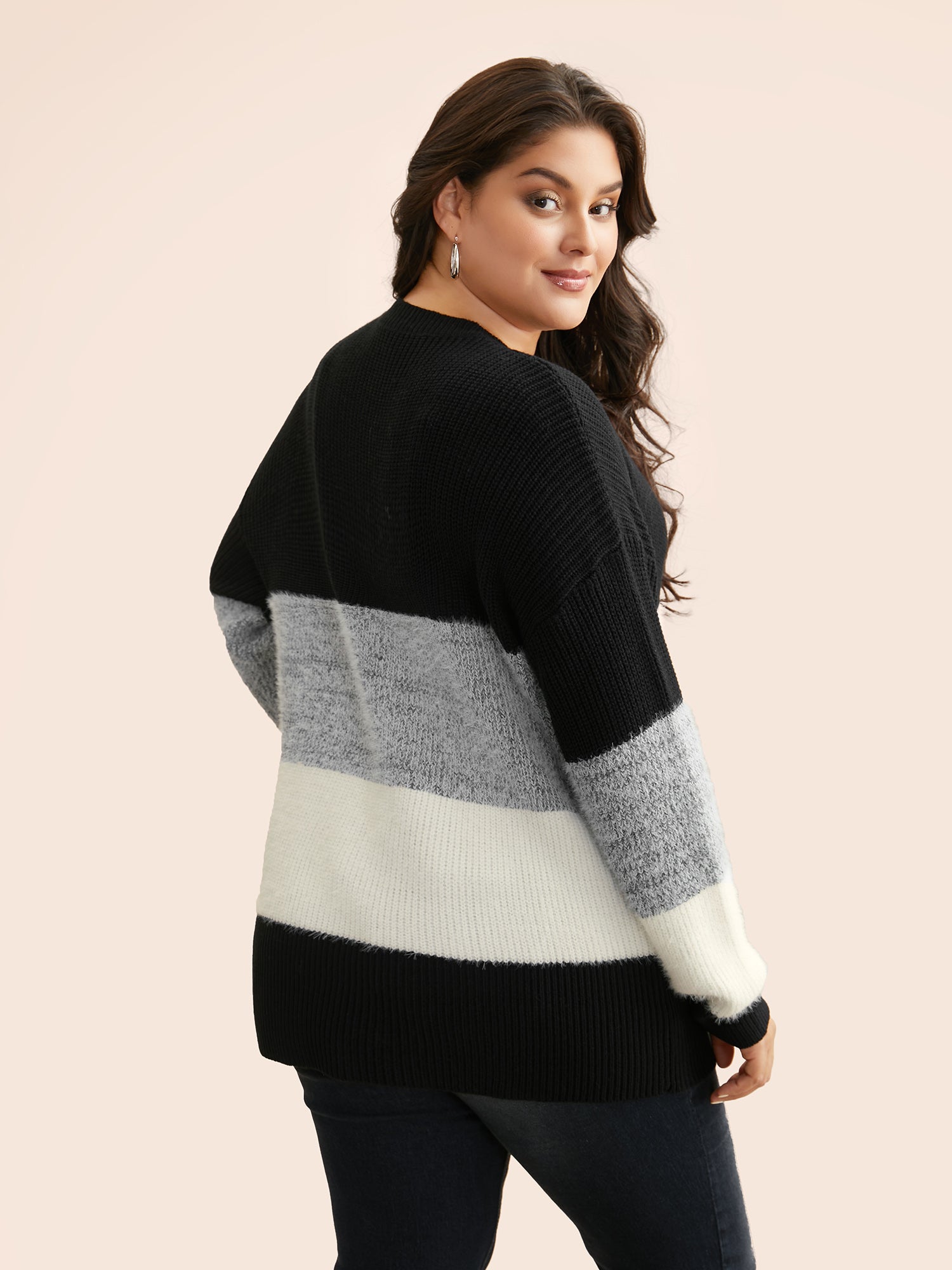 Round Neck Colorblock Contrast Pullover