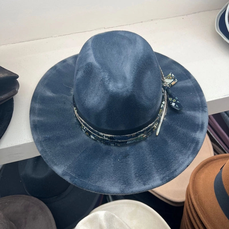 Handmade Old Smoked Big Brim Jazz Hat Feather Decoration Classic Gentleman Hat Retro Top Hat Cowboy Hat