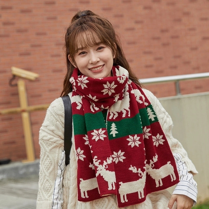Women'S Sweet Deer Knit Embroidery Scarf