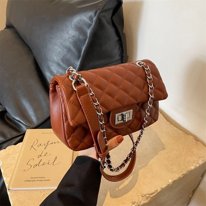 Women's All Seasons Pu Leather Lingge Streetwear Sewing Thread Square Lock Clasp Shoulder Bag