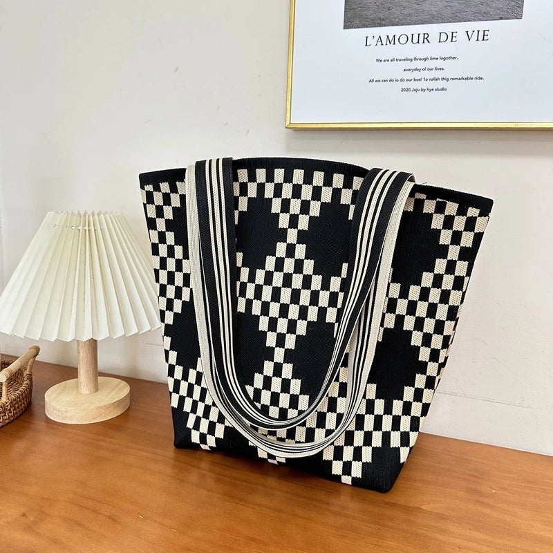 New Niche Retro Black And White Horizontal Solid Stripe Color Matching Shoulder Bag Practical Environmental Protection Portable Underarm Bag Women's Bag