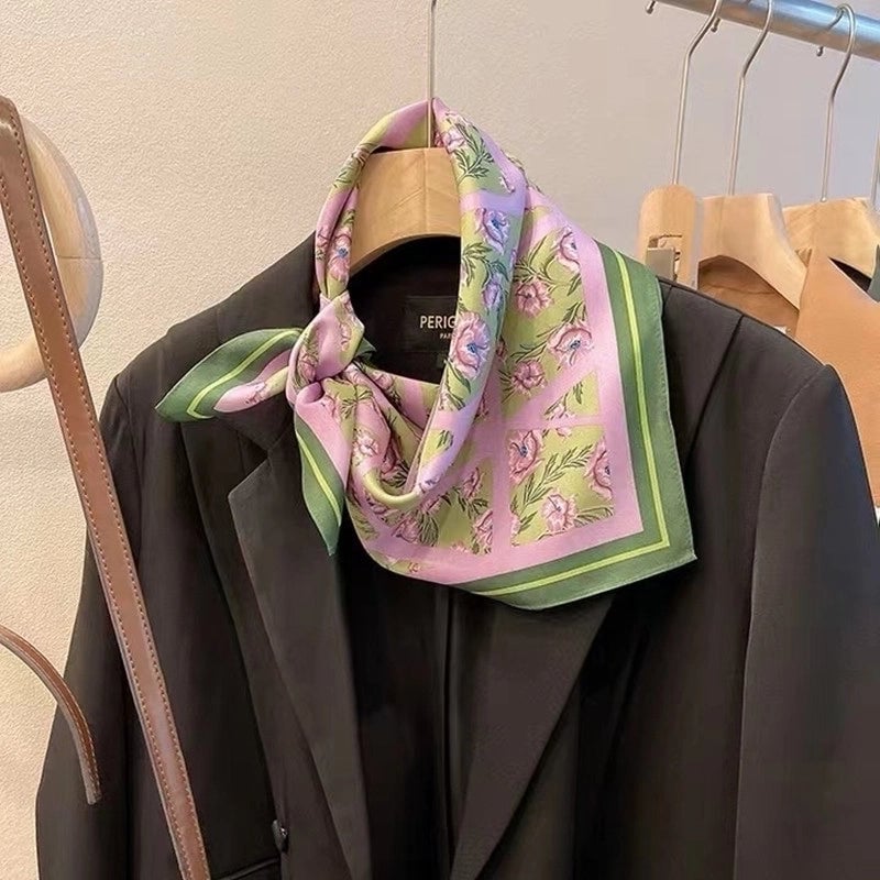 Women's Sweet Minimalist Color Block Satin Printing Silk Scarf