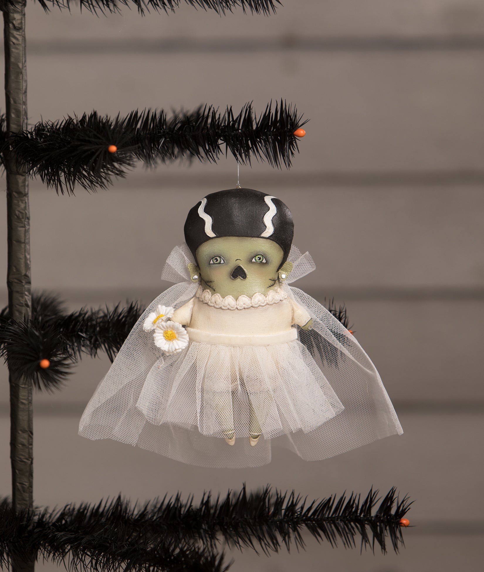 Bride of Frankenstein. Elsa Ornament