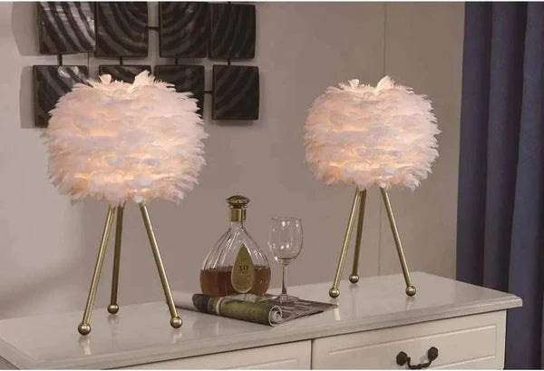 Nordic Feather Lamp