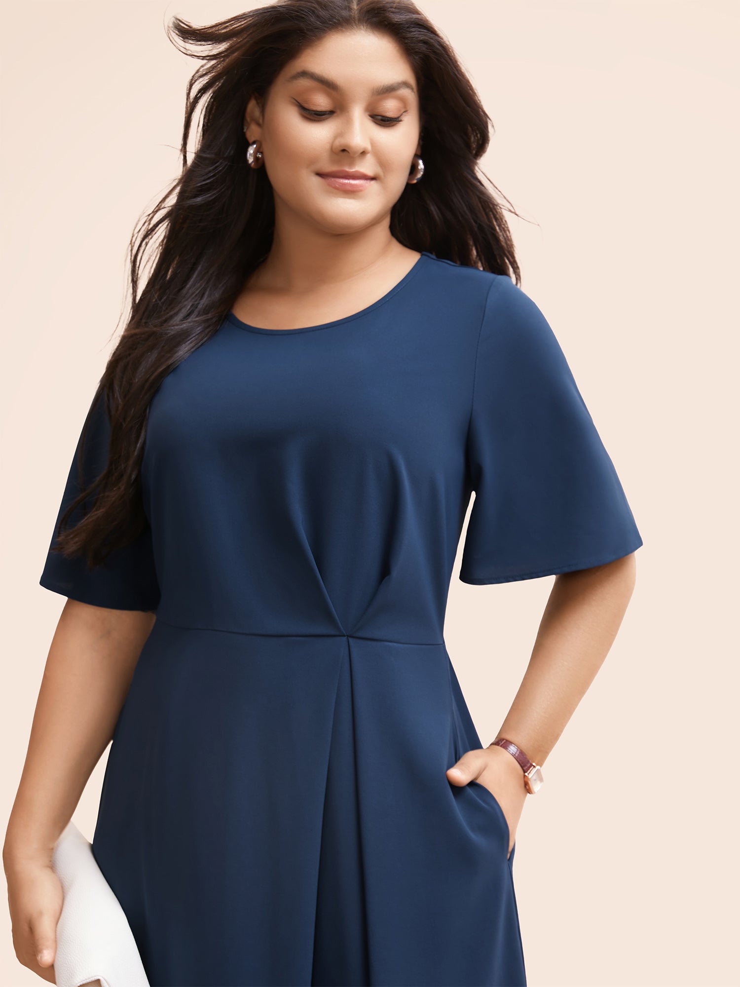 Plain Round Neck Plicated Detail Dress