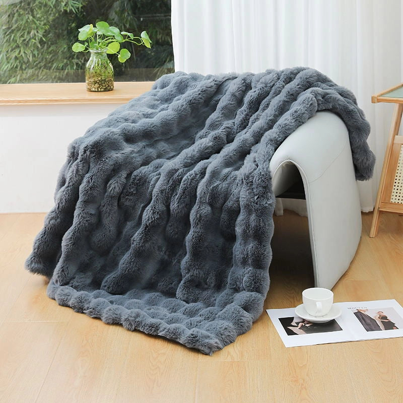 Internet Celebrity Winter Thickened Bubble Velvet Blanket Tuscan Rabbit-like Plush Thickened Blanket Office Sofa Blanket