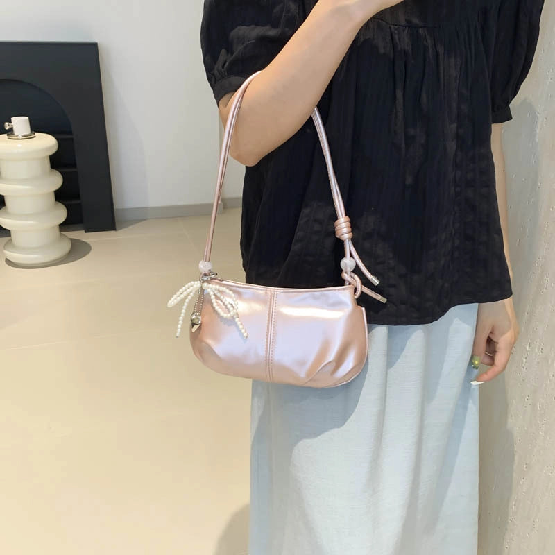 Women's Pu Leather Solid Color Streetwear Pillow Shape Zipper Crossbody Bag