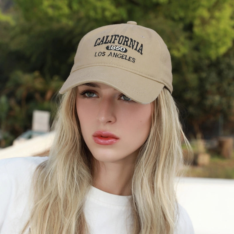Unisex Casual Retro Letter Embroidery Curved Eaves Baseball Cap
