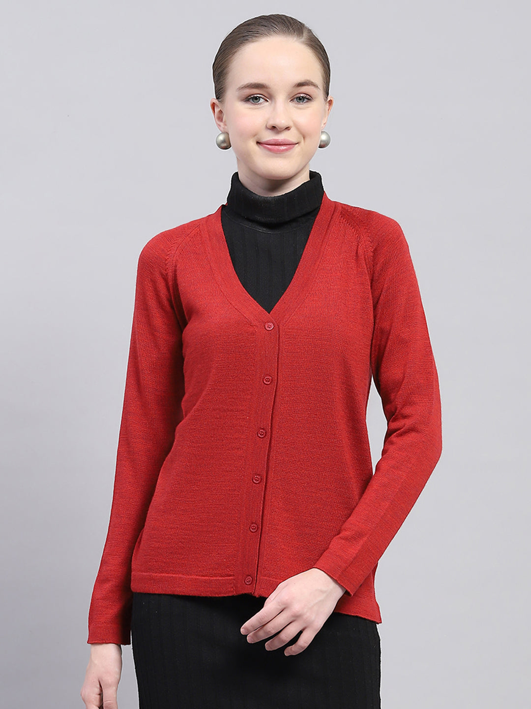 Women Maroon Solid V Neck Full Sleeve Cardigan