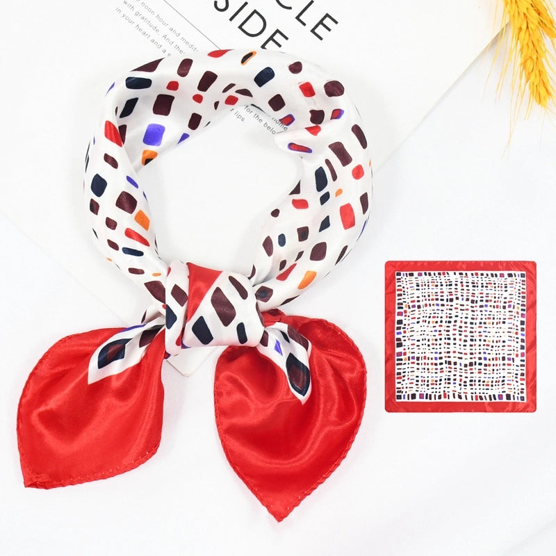 Women's Sweet Round Satin Printing Silk Scarf