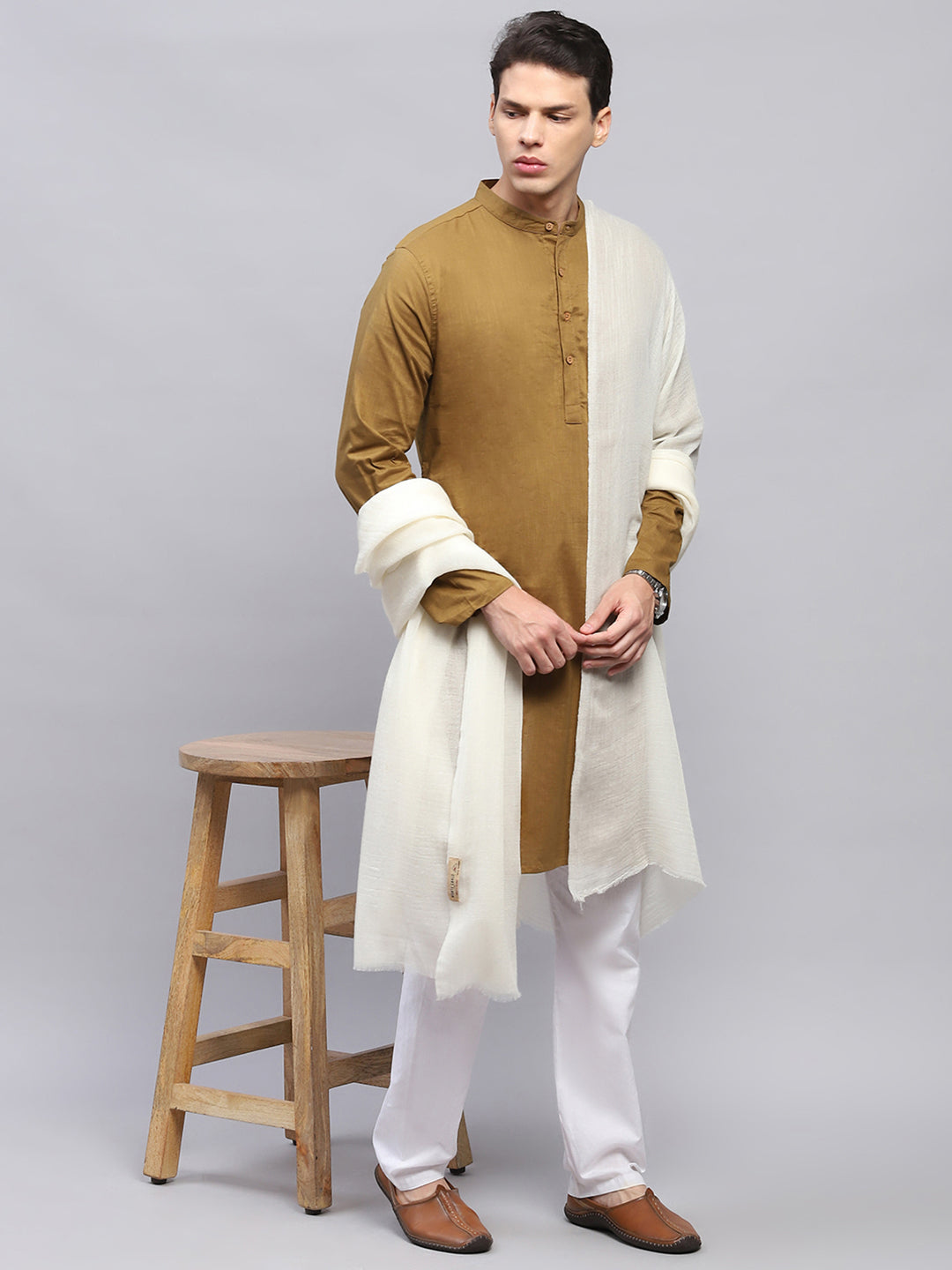 Men Cream Solid Lohi Shawl