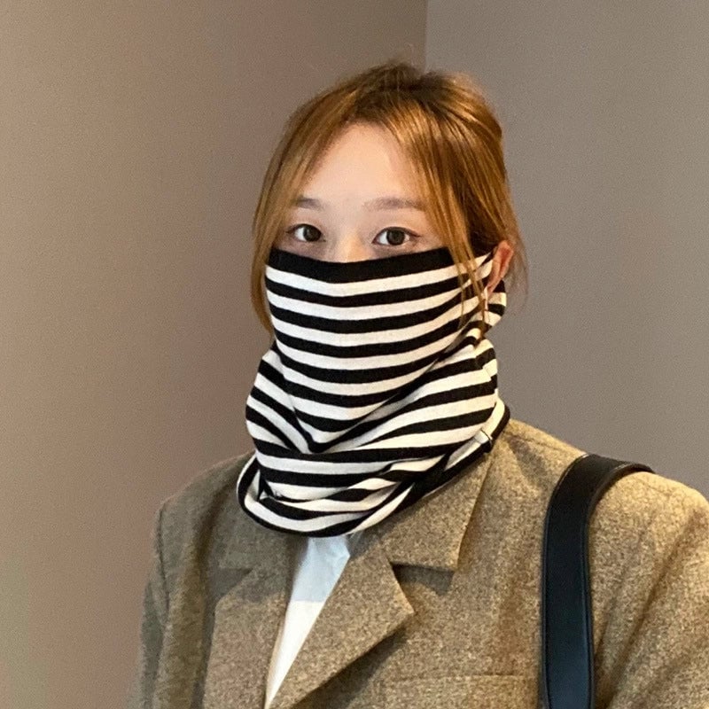 Unisex Minimalist Solid Color Polyester Crochet Lace Scarf Mask