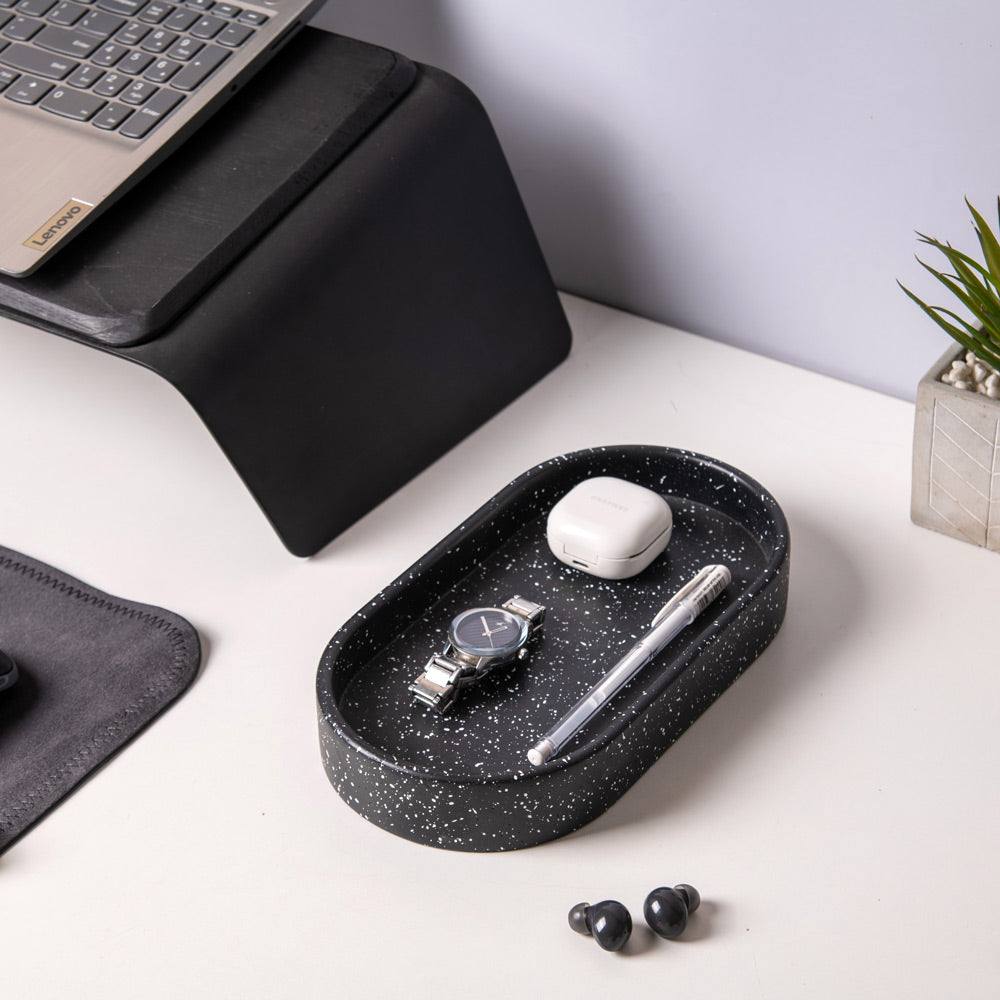 Concrete Oval Valet Tray Medium - Speckled Black