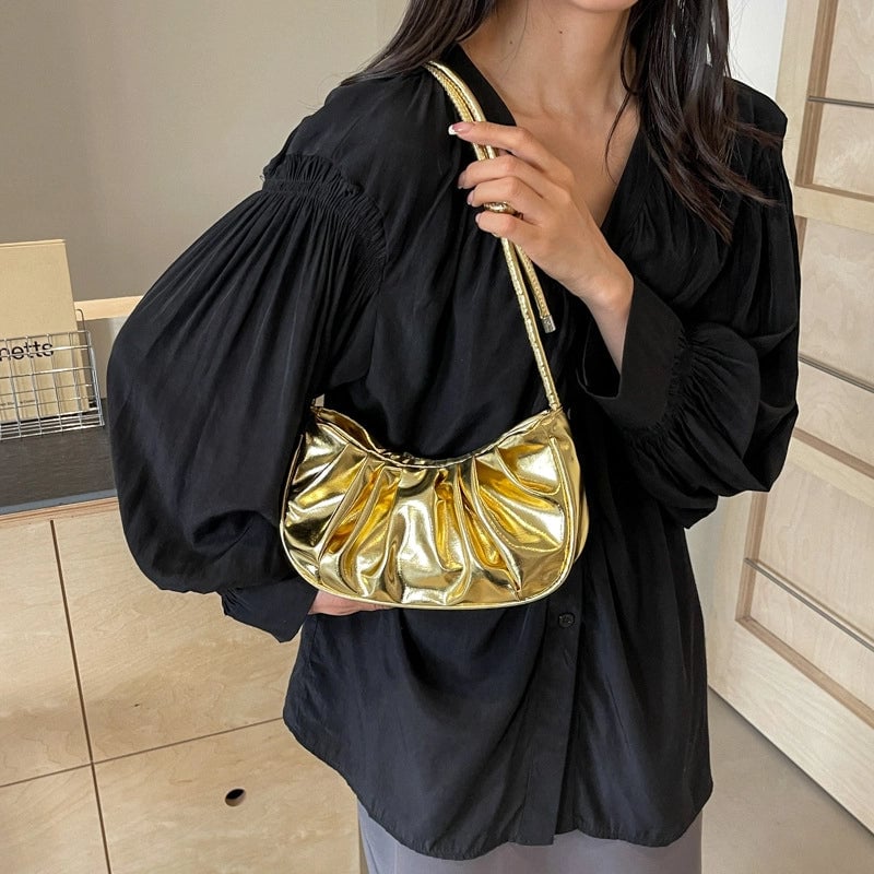 Women's Medium Pu Leather Solid Color Streetwear Square Magnetic Buckle Underarm Bag