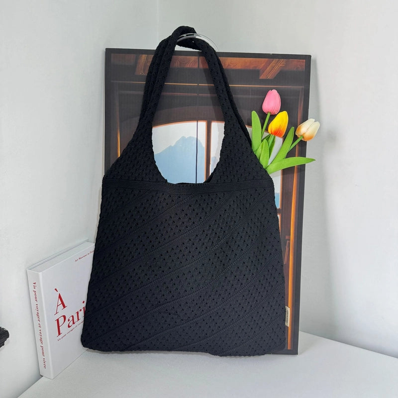 Women's Medium Polyester Heart Shape Streetwear Open Underarm Bag