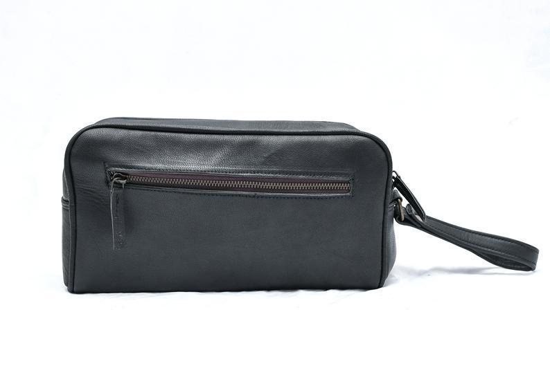Twin Section Toiletry- Black