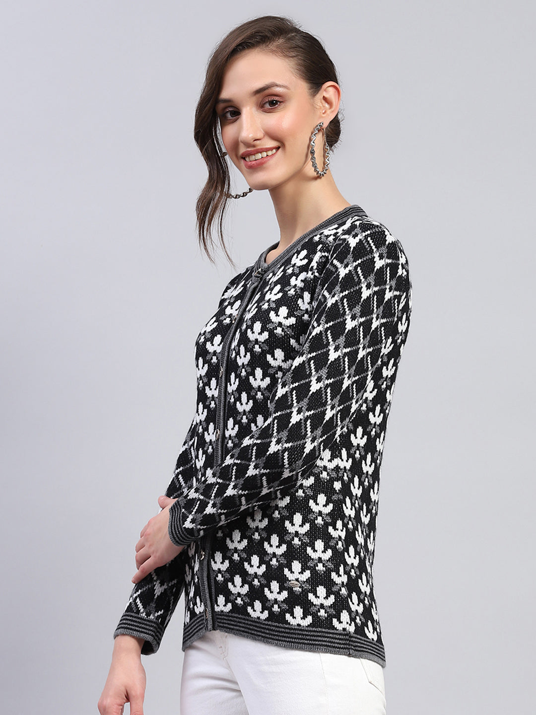 Women Black & White Self Design Round Neck Full Sleeve Cardigan