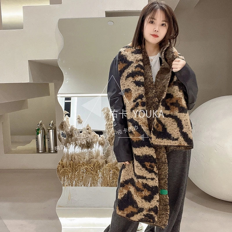 Women's Retro Leopard Polyester Scarf