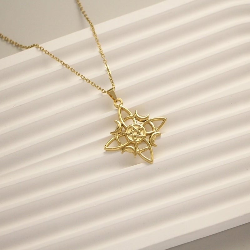 IG Style Retro Moon Heart Shape Flower 304 Stainless Steel 18K Gold Plated Pendant Necklace