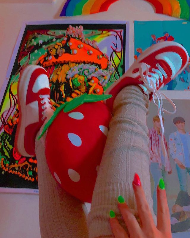 Strawberry casual shoes