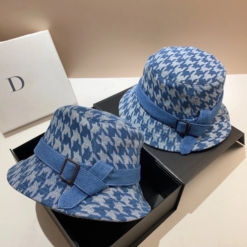 Women's Retro Streetwear Houndstooth Wide Eaves Bucket Hat