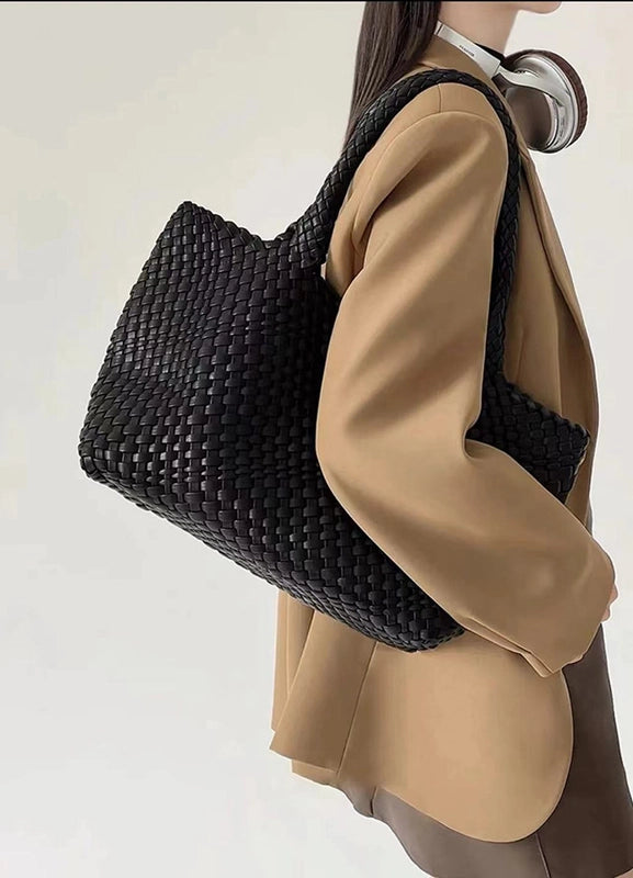Women's Large Pu Leather Solid Color Vintage Style Streetwear Weave Square Magnetic Buckle Shoulder Bag