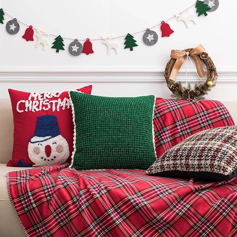 Christmas Couch & Sofa Decor