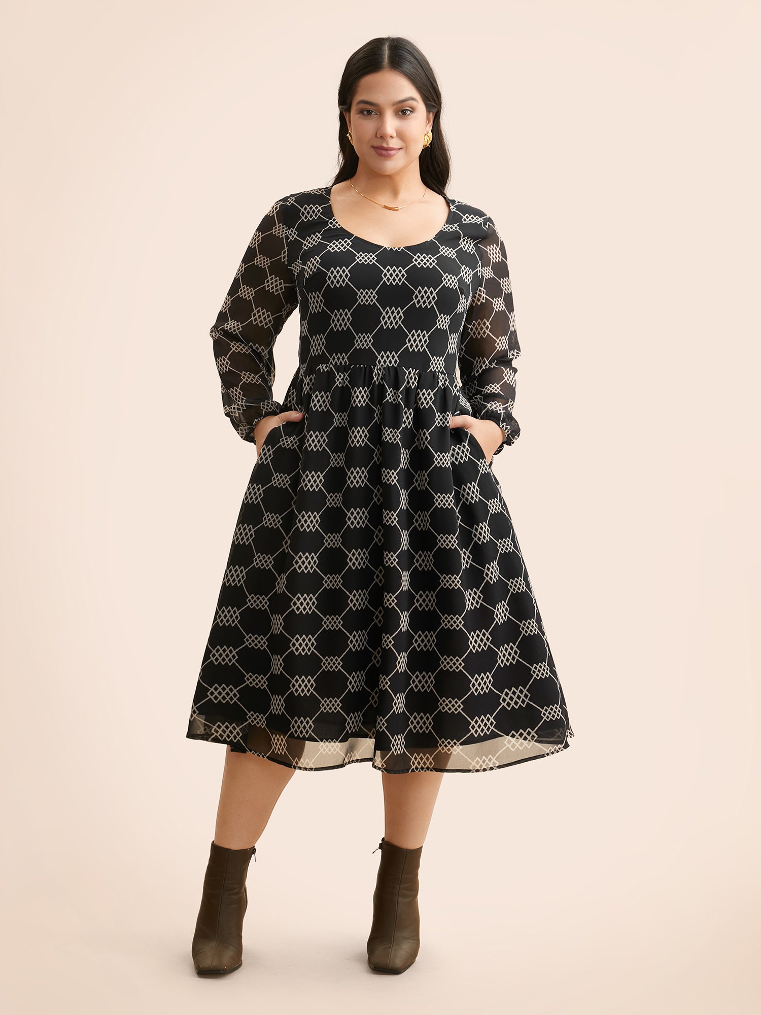 U Neck Geometric Mesh Dress