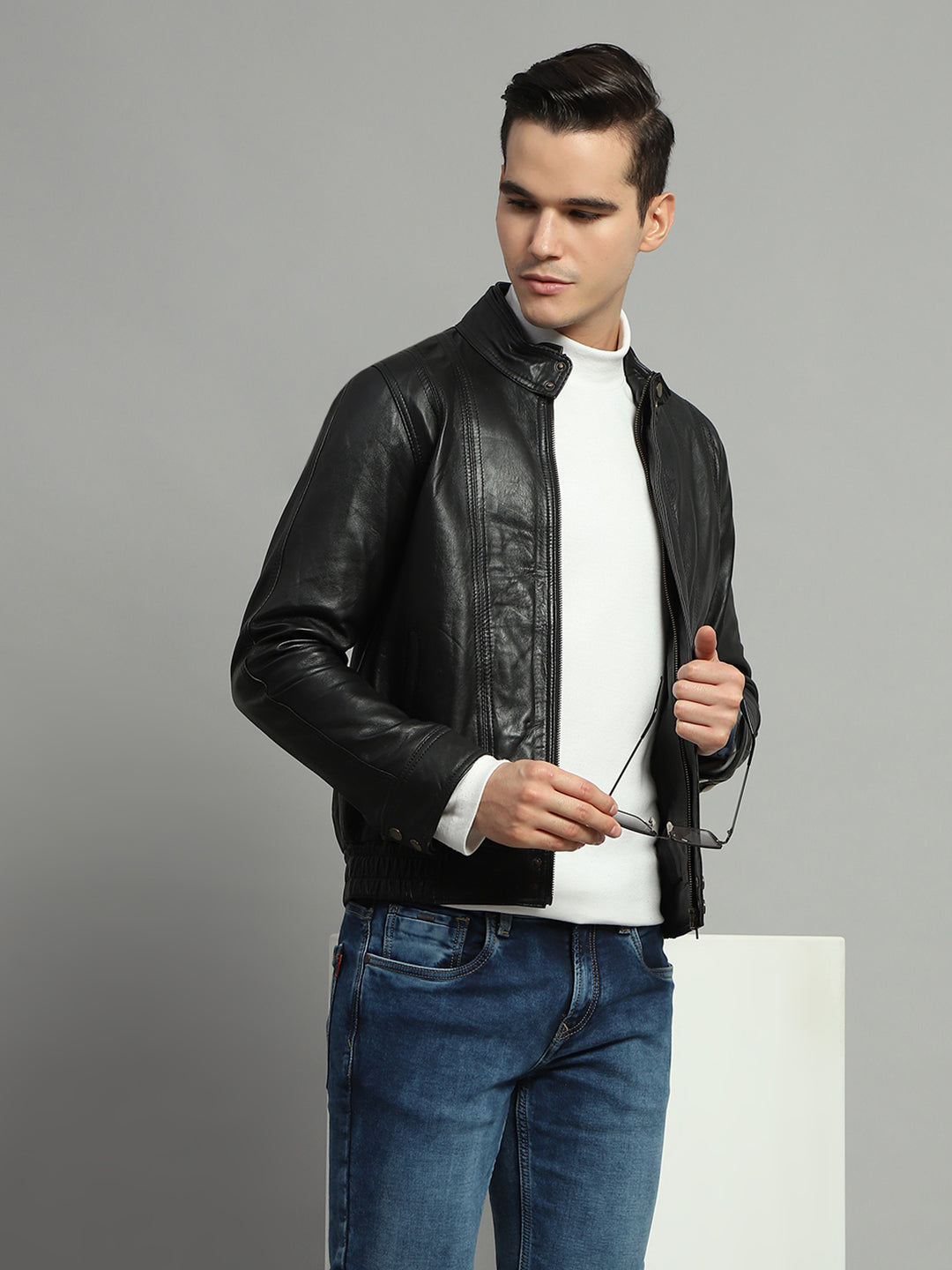 Men Black Solid Mock Neck Full Sleeve Jacket