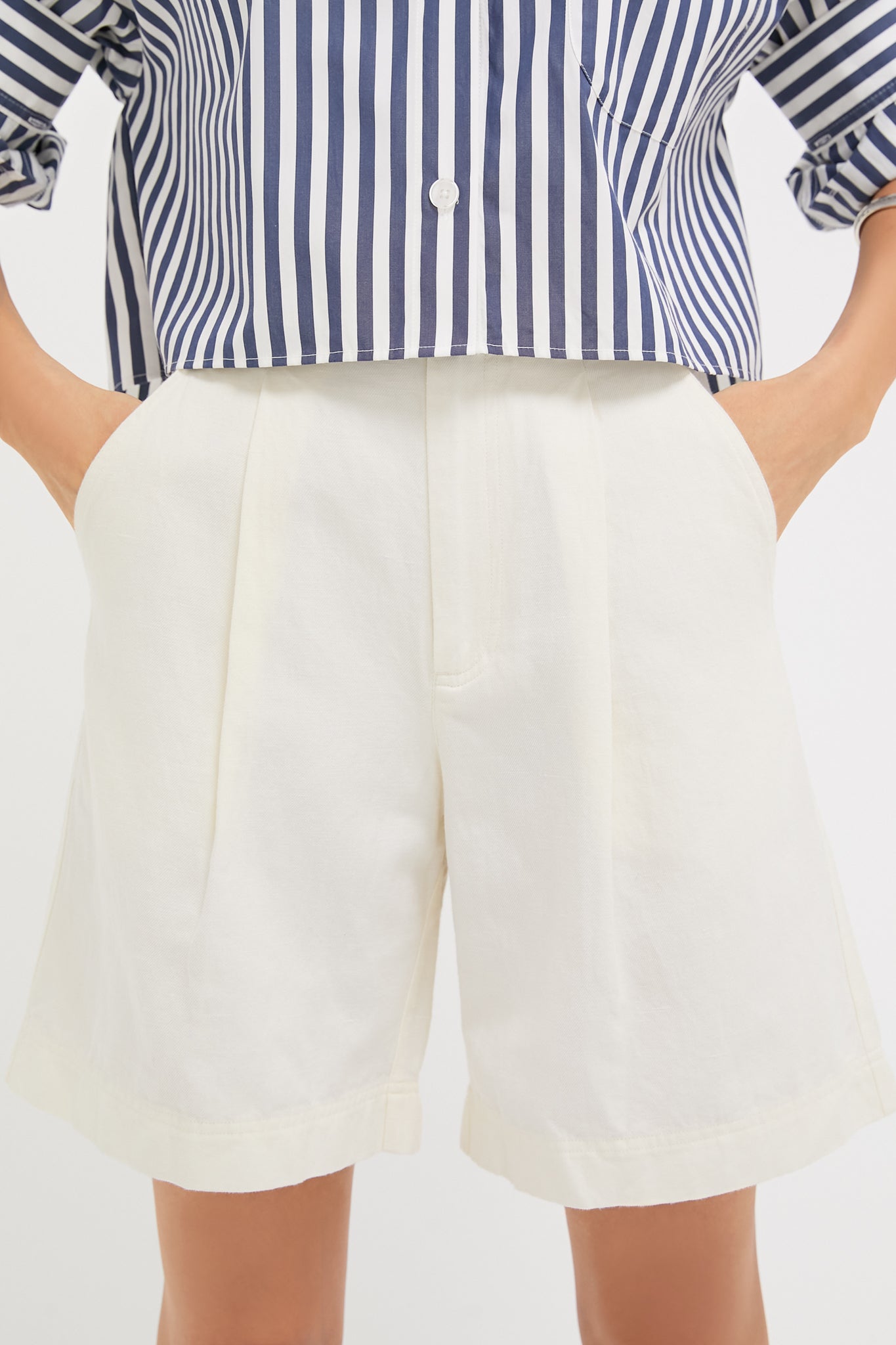 Cream Bari Midi Short