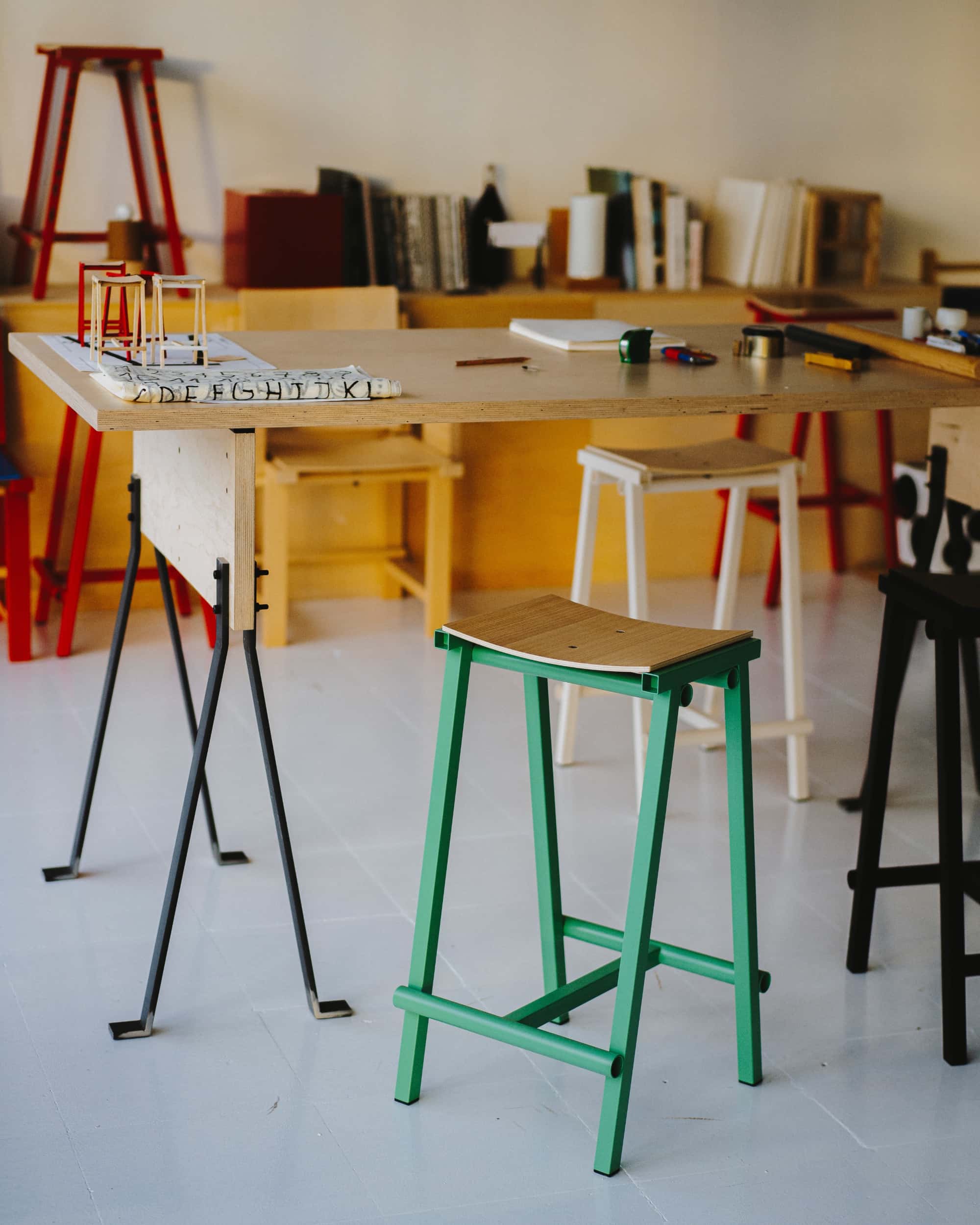 Taburete 8 Bar stool