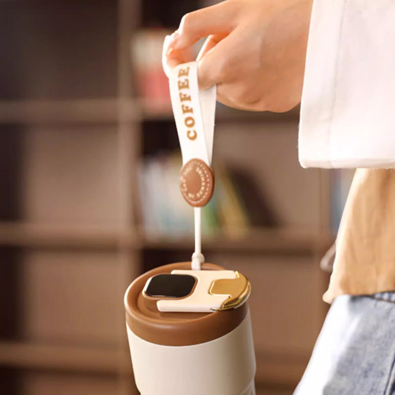 Coffee thermos mug with temperature display