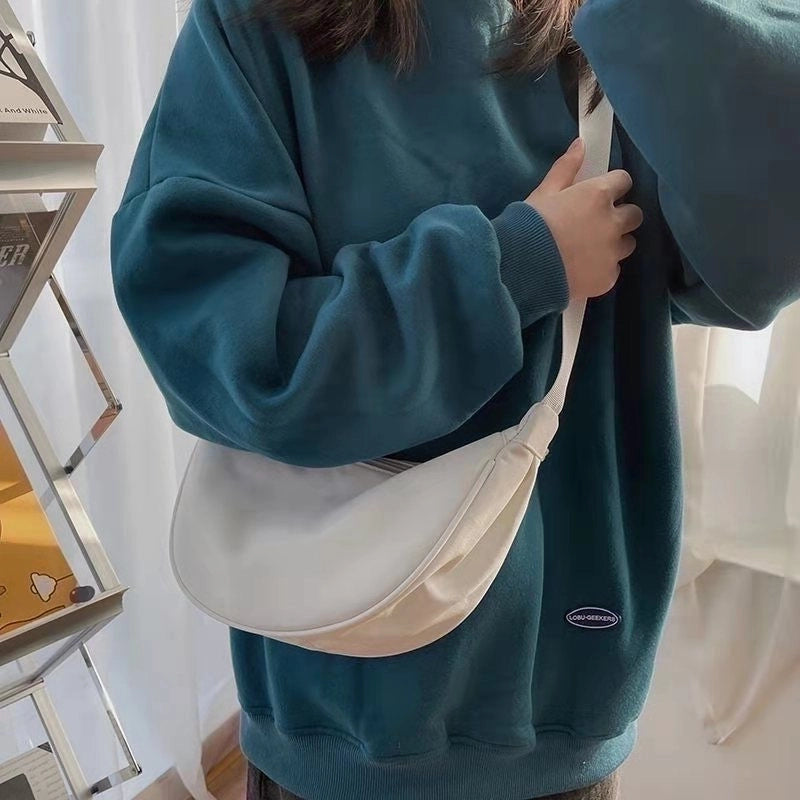 Women's Small Nylon Solid Color Basic Dumpling Shape Zipper Cloud Shape Bag
